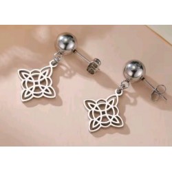 PENDIENTES DE ACERO NUDO DE BRUJA